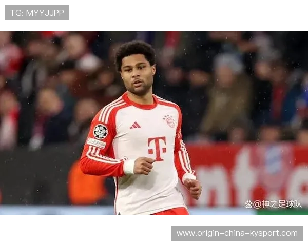 拜仁格纳布里急速插上重抽快准狠,攻势如潮,王者归来! 拜仁格纳布里急速插上重抽快准狠,攻势如潮,王者归来!